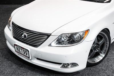 2007 Lexus LS 460 - Thumbnail