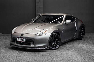 2009 Nissan Fairlady