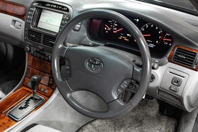 2002 Toyota Celsior - Thumbnail