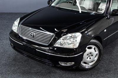 2002 Toyota Celsior - Thumbnail