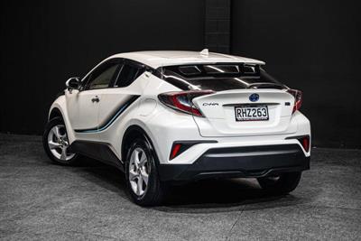 2018 Toyota C-HR - Thumbnail