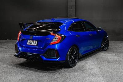 2017 Honda Civic - Thumbnail