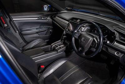 2017 Honda Civic - Thumbnail