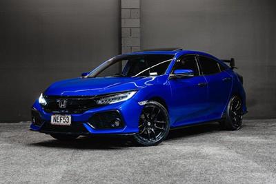 2017 Honda Civic - Thumbnail