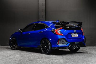 2017 Honda Civic - Thumbnail