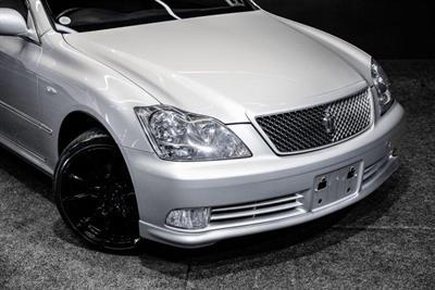 2005 Toyota Crown - Thumbnail