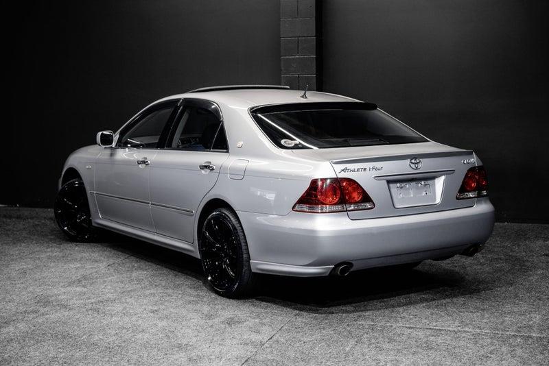 2005 Toyota Crown