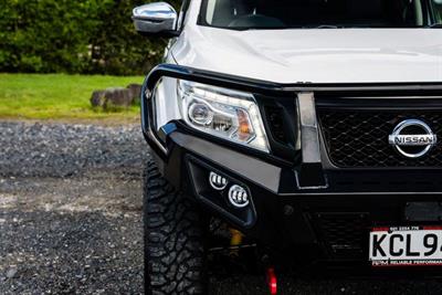 2016 Nissan Navara - Thumbnail