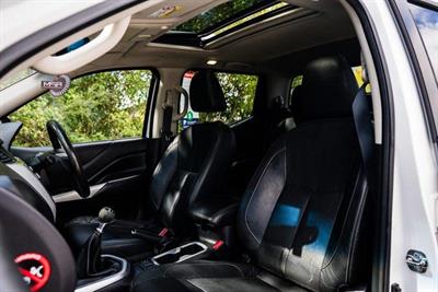 2016 Nissan Navara - Thumbnail