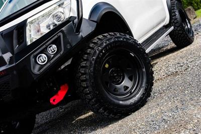 2016 Nissan Navara - Thumbnail