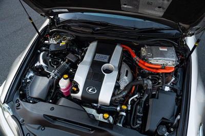 2013 Lexus IS 300h - Thumbnail