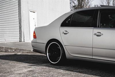 2000 Toyota Celsior - Thumbnail