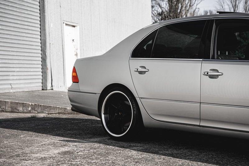 2000 Toyota Celsior