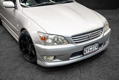 1999 Toyota Altezza - Thumbnail
