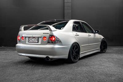 1999 Toyota Altezza - Thumbnail
