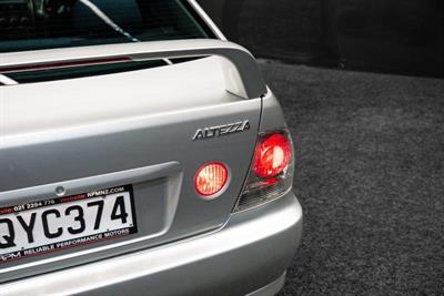 1999 Toyota Altezza - Thumbnail