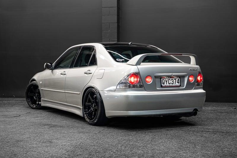 1999 Toyota Altezza