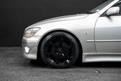 1999 Toyota Altezza - Thumbnail