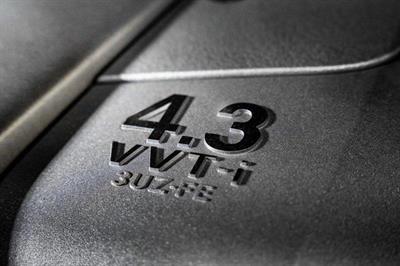 2004 Toyota Crown - Thumbnail