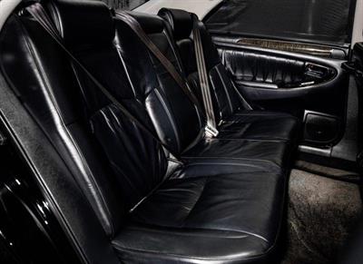 2004 Toyota Crown - Thumbnail