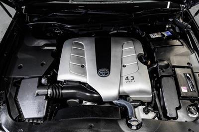 2004 Toyota Crown - Thumbnail