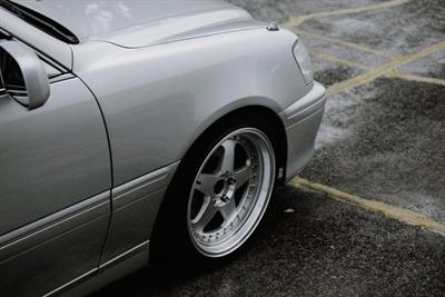 2001 Toyota Crown - Thumbnail