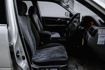 2001 Toyota Crown - Thumbnail