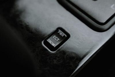 2001 Toyota Crown - Thumbnail