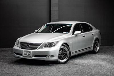 2007 Lexus LS 460