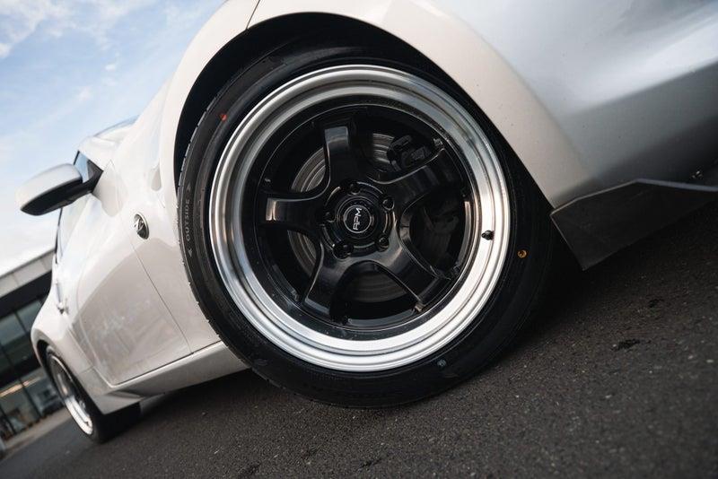 2009 Nissan Fairlady