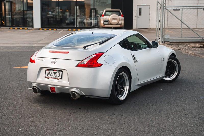 2009 Nissan Fairlady
