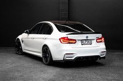 2017 BMW 3 Series - Thumbnail