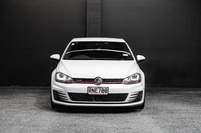 2014 Volkswagen Golf - Thumbnail