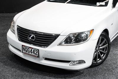 2006 Lexus LS 460 - Thumbnail