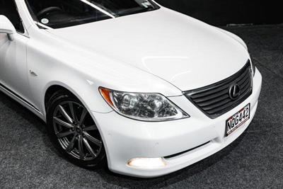 2006 Lexus LS 460 - Thumbnail