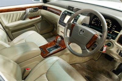 2003 Toyota Crown - Thumbnail