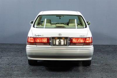 2003 Toyota Crown - Thumbnail
