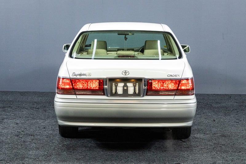 2003 Toyota Crown