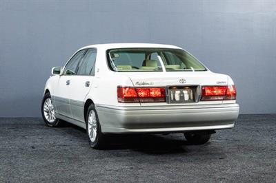 2003 Toyota Crown - Thumbnail