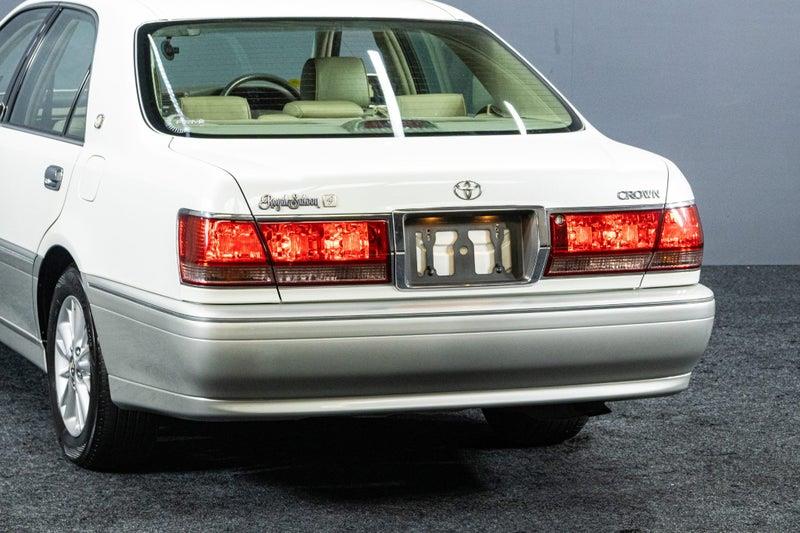 2003 Toyota Crown