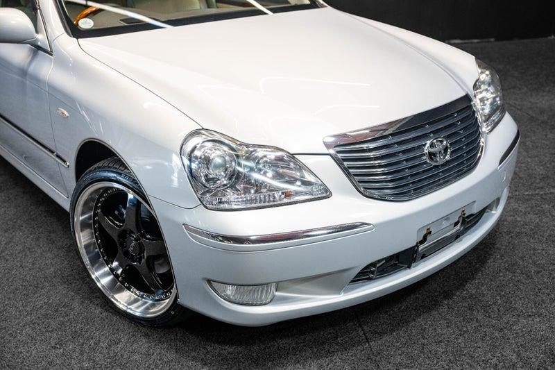2004 Toyota Crown