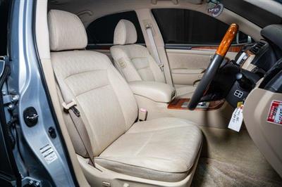 2004 Toyota Crown - Thumbnail