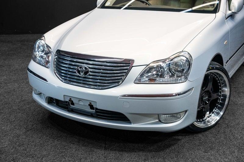 2004 Toyota Crown