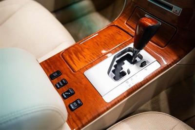 2004 Toyota Crown - Thumbnail