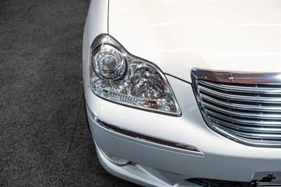 2004 Toyota Crown - Thumbnail