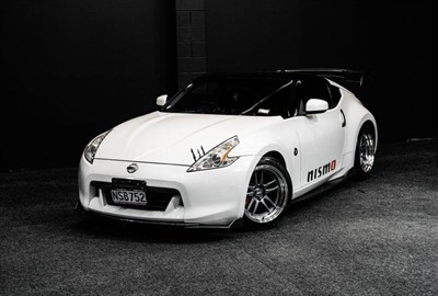 2009 Nissan Fairlady