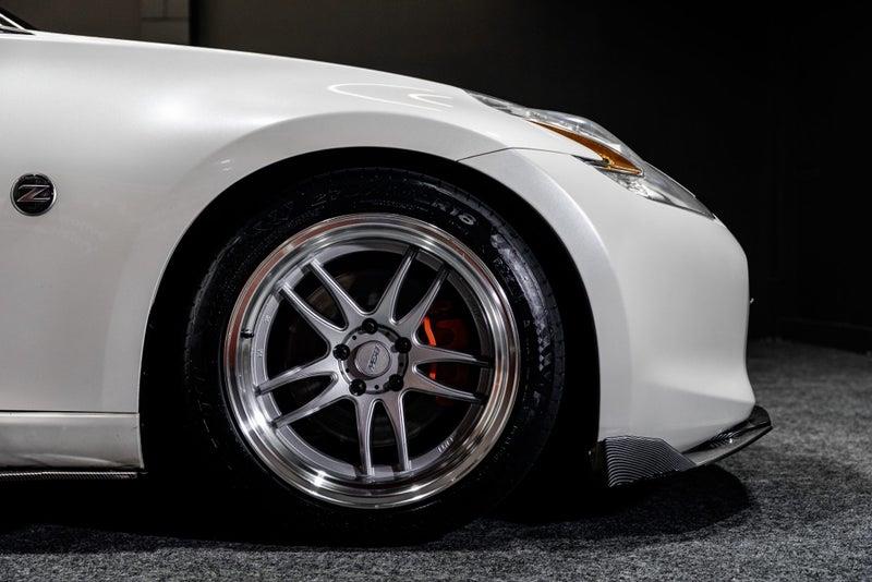 2015 Nissan Fairlady