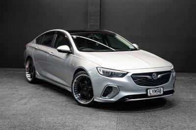 2019 Holden Commodore - Thumbnail