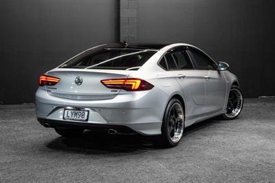 2019 Holden Commodore - Thumbnail