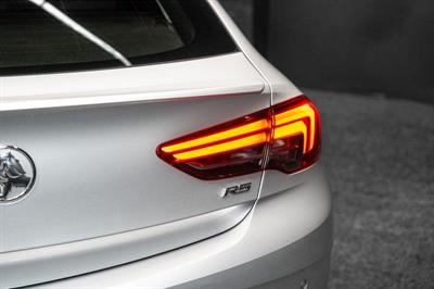 2019 Holden Commodore - Thumbnail